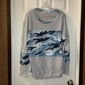 Wild Feathers Grey/Blue Camo Knit Long Sleeve Top XL